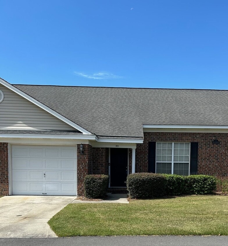 Primary Photo - Mohawk Trail Townhomes-Southside Savannah