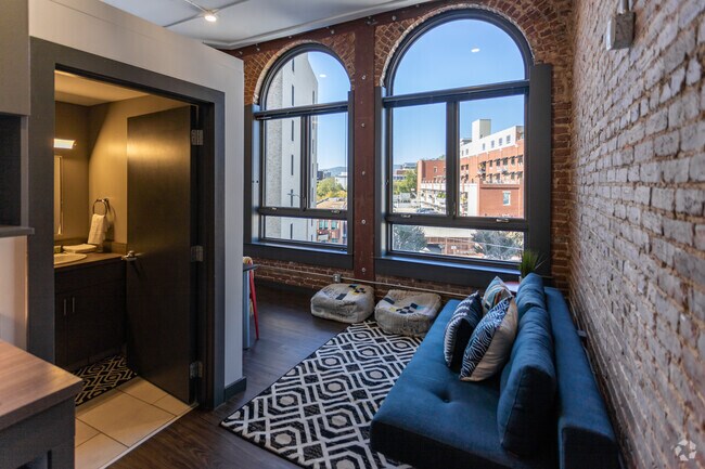 Foto del edificio - Tomorrow Building at Patten Parkway