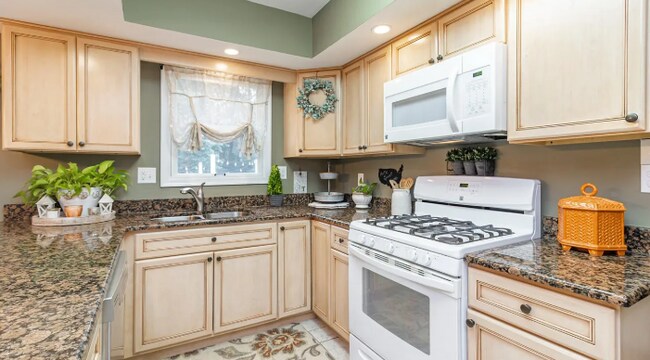 Foto del edificio - 929 Clyde Ln