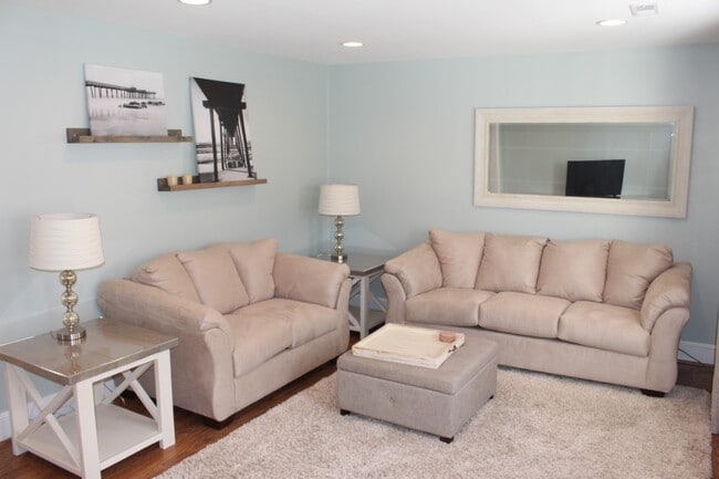 Foto del edificio - 109 N Granville Ave