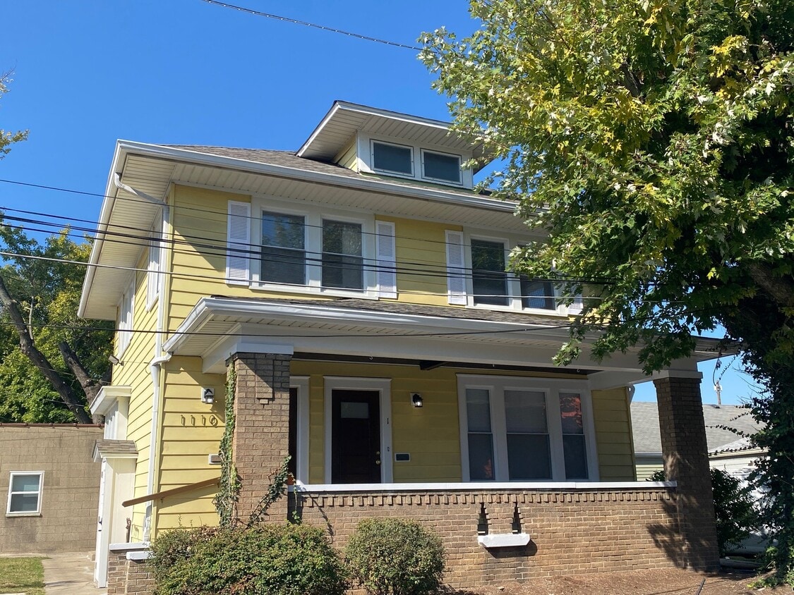 Foto principal - 1110 Laurel St