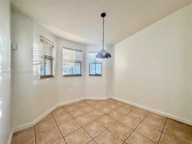 Foto del edificio - 1692 SE 29th Ct