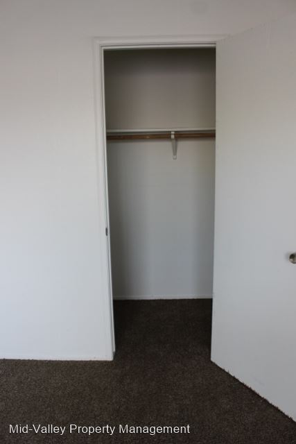 Building Photo - 2 br, 1 bath House - 33045 Road 159, #8