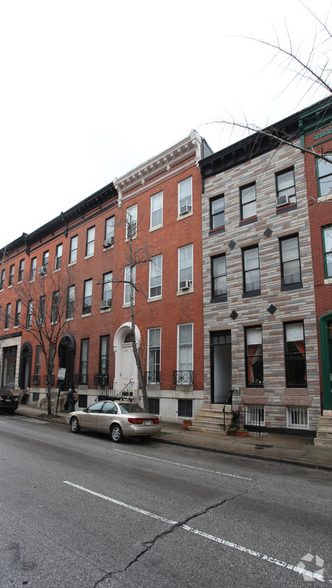 Building Photo - Calvert Commons