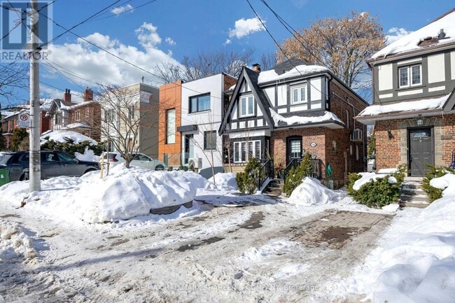 Photo du bâtiment - 146 Cranbrooke Ave