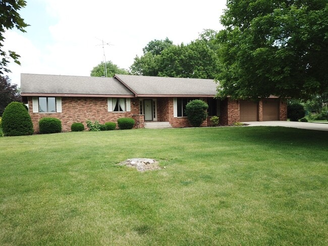 Building Photo - 8560 N 4000 W Rd