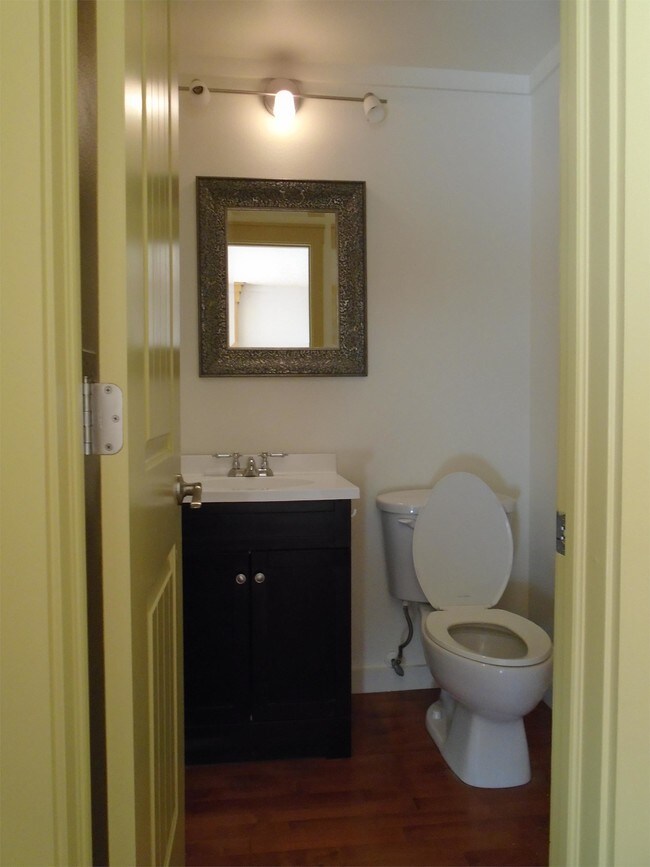 Foto del edificio - 1286 E Santiam St