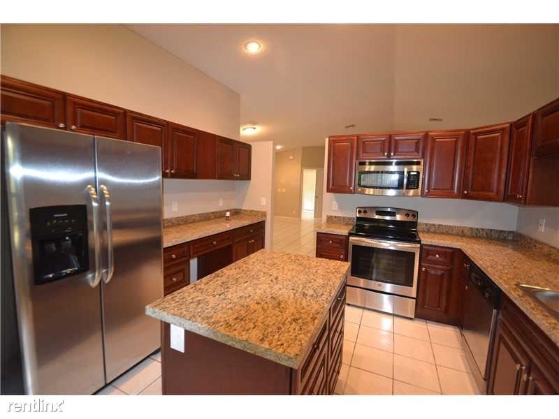 Foto del edificio - 8228 NW 2nd Manor