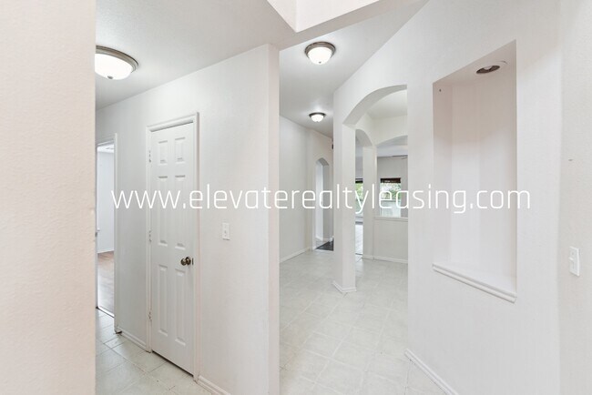 Foto del edificio - 1305 W Quincy St