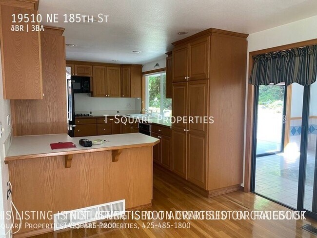 Foto del edificio - JUST REDUCED!!!  $3600 Desired Location in...