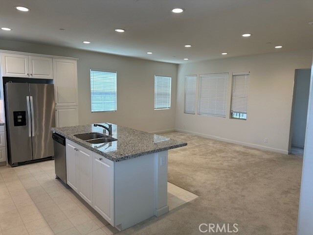 Building Photo - 441 Lucent Dr