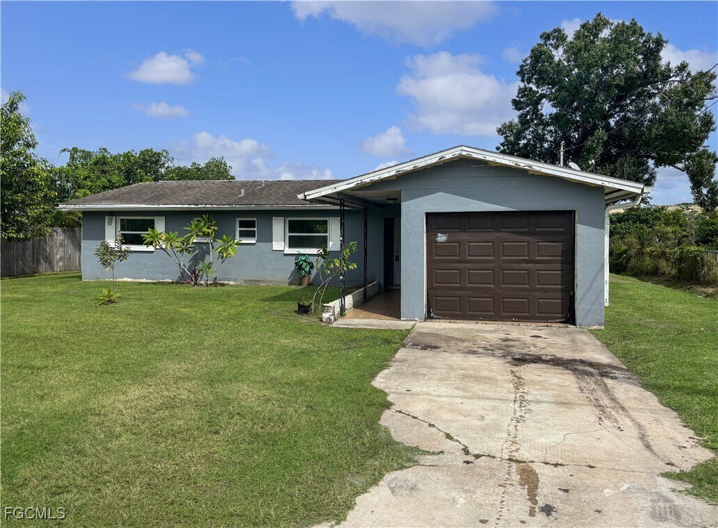 Building Photo - 131 Schneider Dr