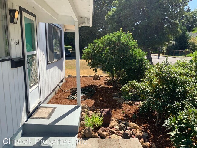 Building Photo - 3 br, 1 bath House - 1161 Mill Street
