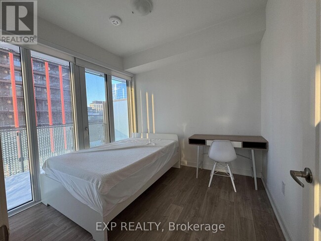 Building Photo - 135 Lower Sherbourne St