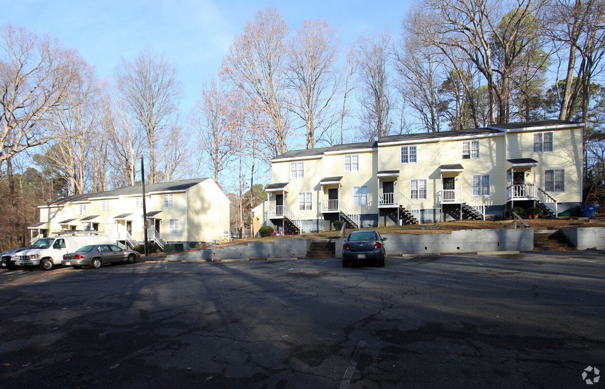 Primary Photo - 4721-4739 Whitehall Ave