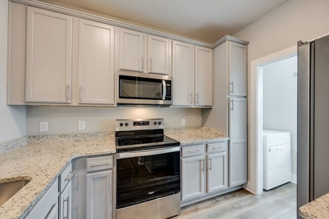 Building Photo - 203 E Frg Ct
