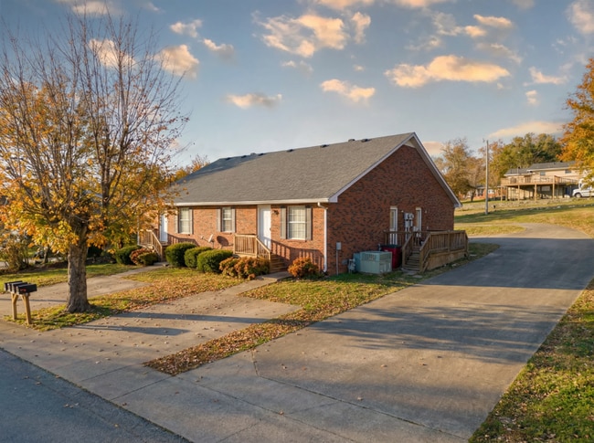 Building Photo - 211 Carmack Ave