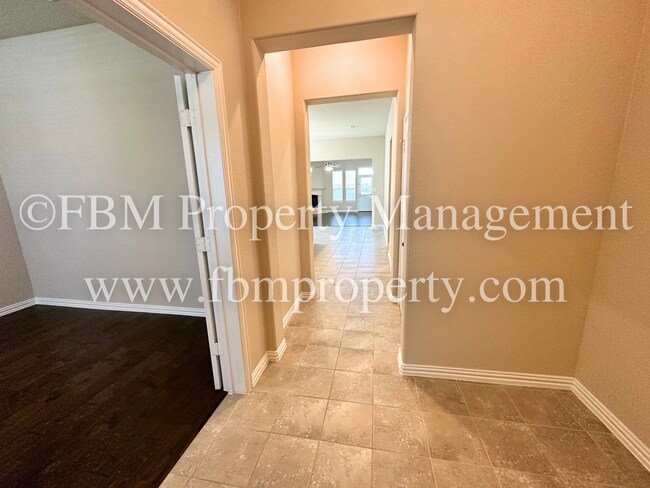 Foto del edificio - 2809 Belmont Dr
