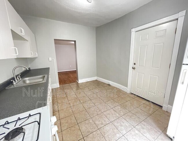 Foto del edificio - 232 43rd St