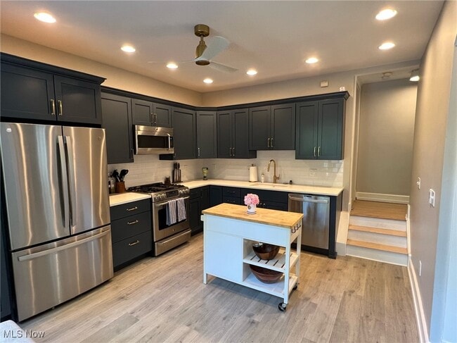 Foto del edificio - 2877 Hampshire Rd