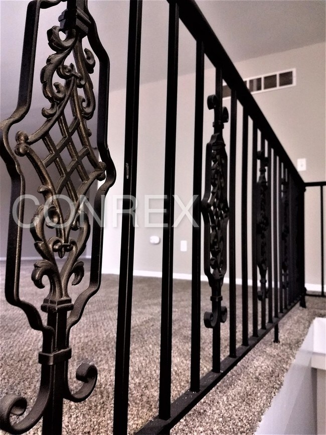 Foto del edificio - 2325 Whitewood Ln