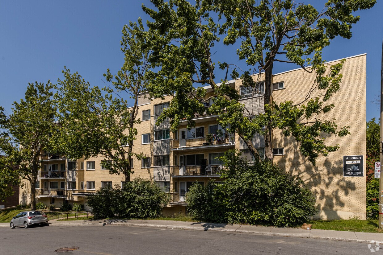 Building Photo - 2615-2625 Av De Kent