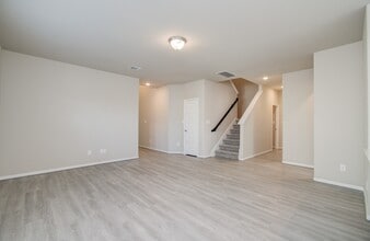 Building Photo - 8411 Beacon Bay Cir