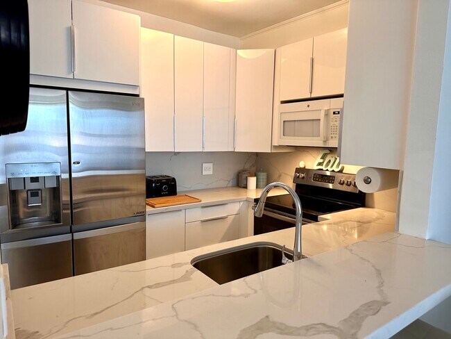 Sala principal 2b - 23901 Civic Center Way