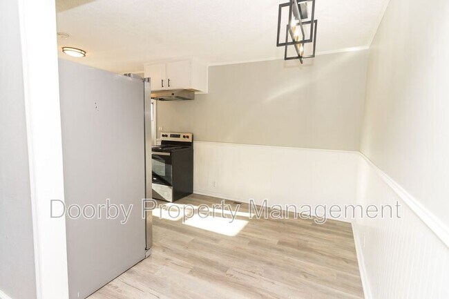 Foto del edificio - 103 Bentley Dr