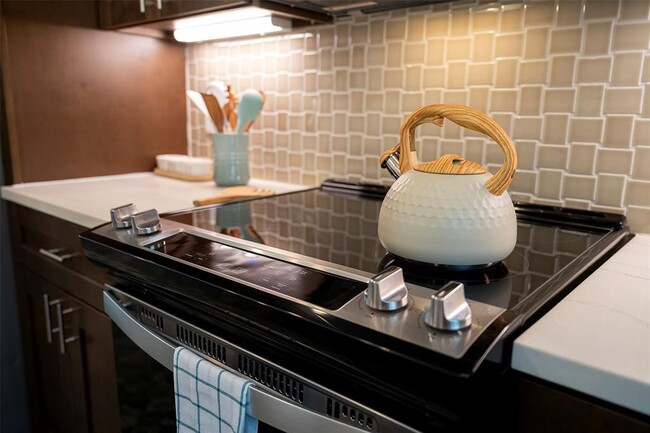 Foto del edificio - 15042 Gardenberry Ln