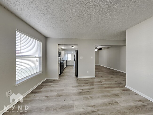 Building Photo - 1315 Osprey Way
