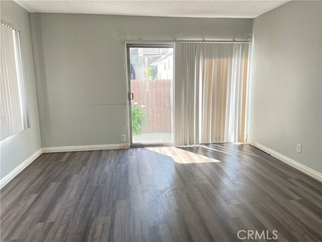 Foto del edificio - 3310 E Ransom St