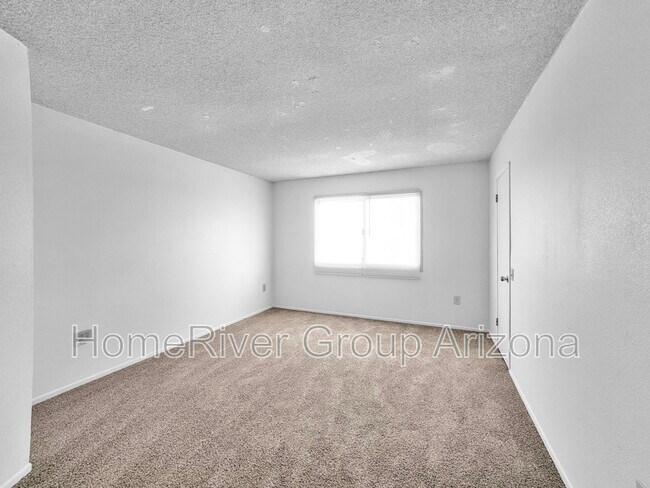 Foto del edificio - 12831 W Paintbrush Dr