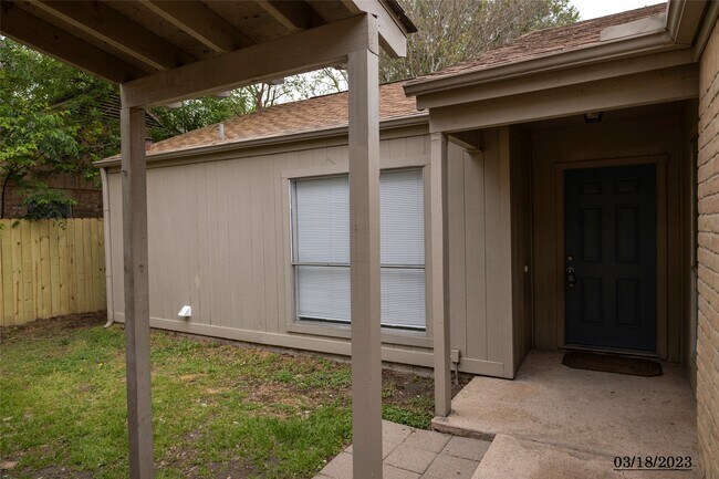 Foto del edificio - 16714 Britford