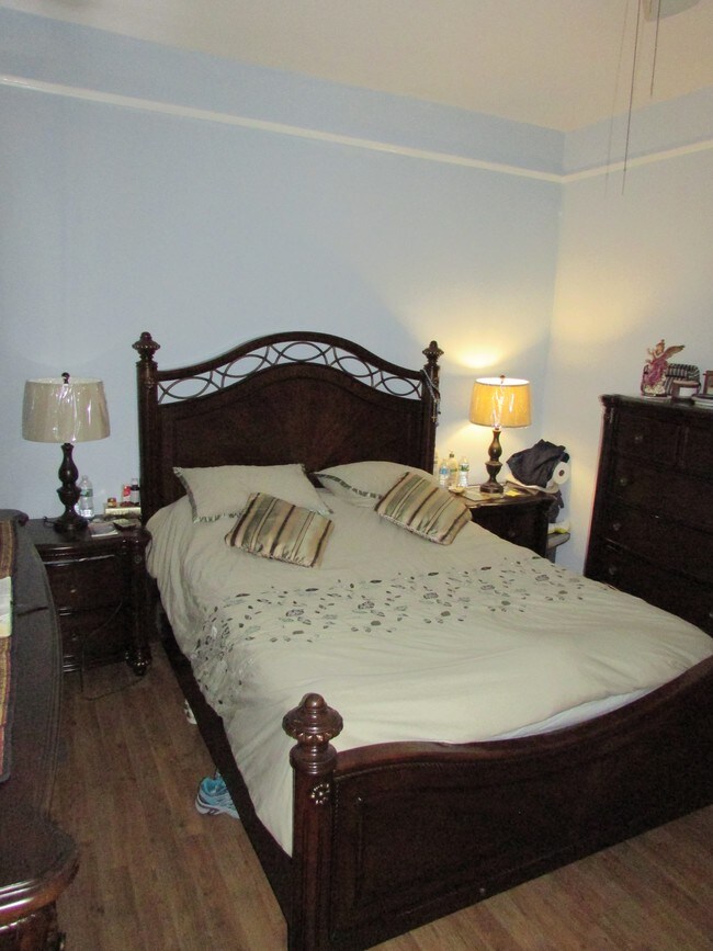 213 - 2542 22nd St