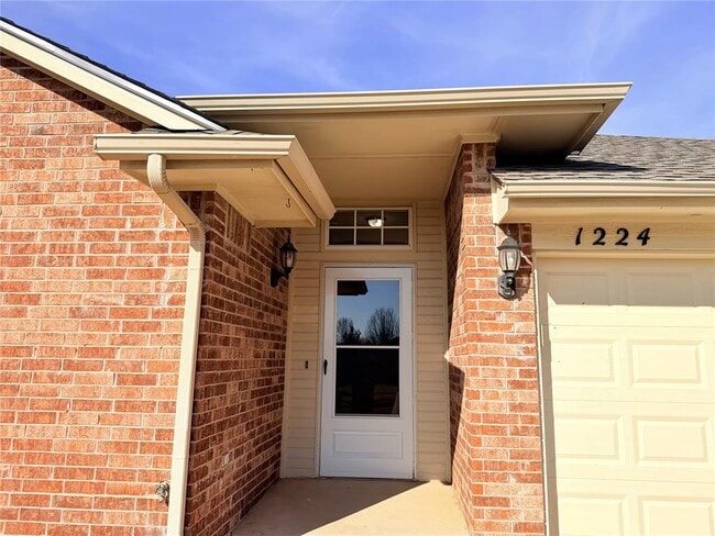 Foto del edificio - 1224 Capitol Dr