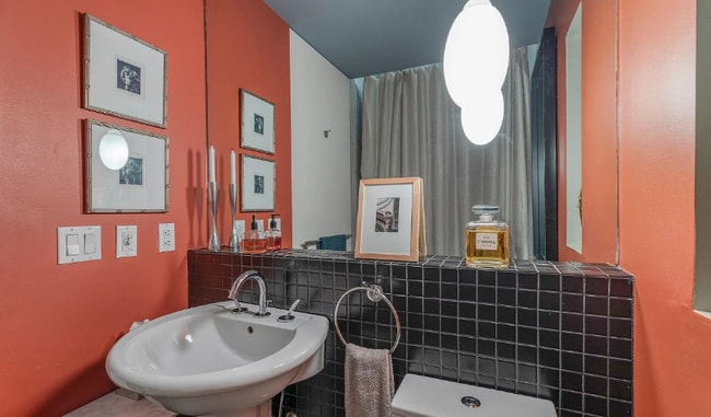 Building Photo - 1931 Manning St