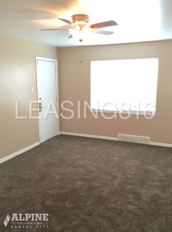 Foto del edificio - 3010 E 61st St