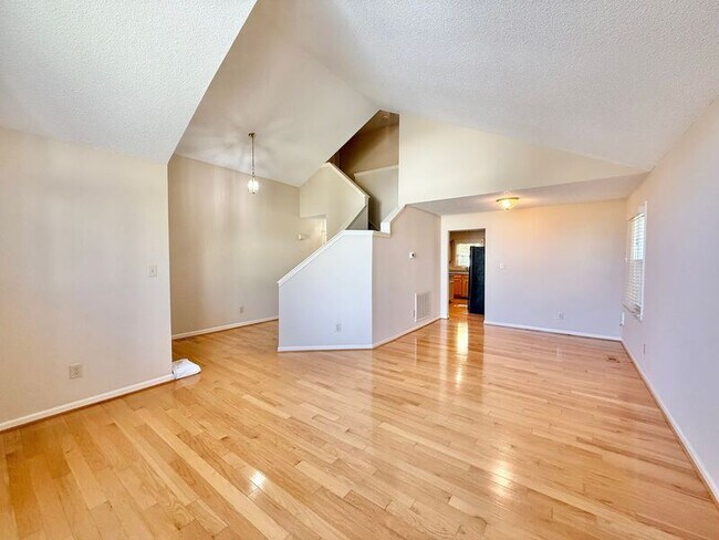 Foto del edificio - 103 Wabash Cir