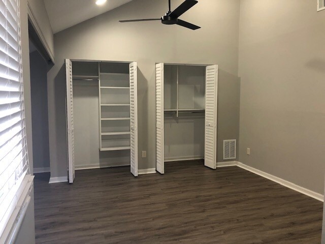 Dormitorio principal - 614 Bay Tree Ct