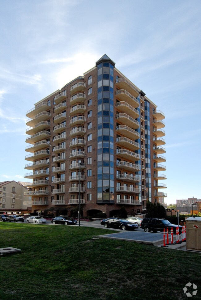 Townsend Place Condominiums Apartments Kansas City, MO