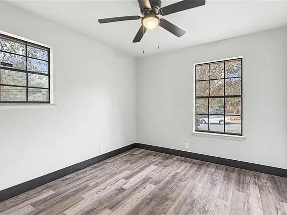 Building Photo - 2513 N Pinecliff Ct