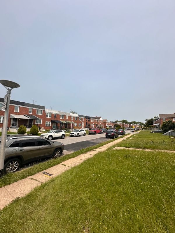 Building Photo - 3725-FLOOR-3725-FLOO1 BONVIEW Ave