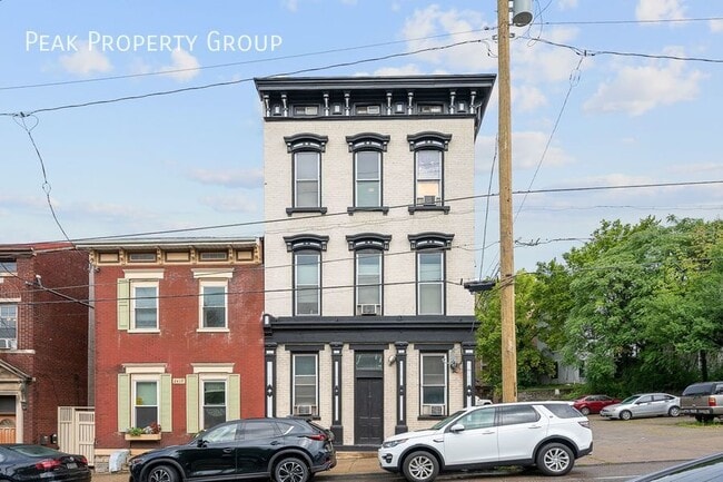 Building Photo - 2419 Vine St