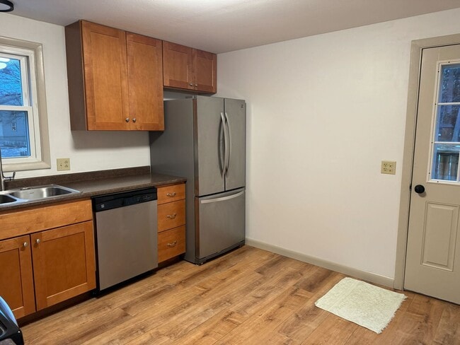 Interior Photo - 10 Hardy Ave