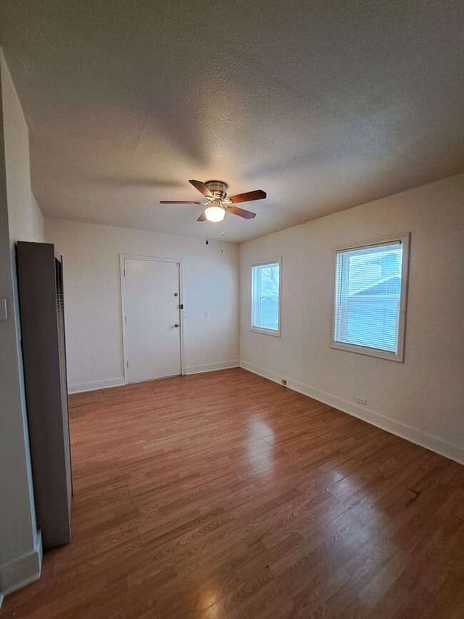 Building Photo - 1220-1222 E. Terrace Ave