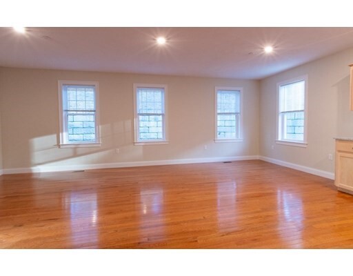 Building Photo - 80 N Meadows Rd