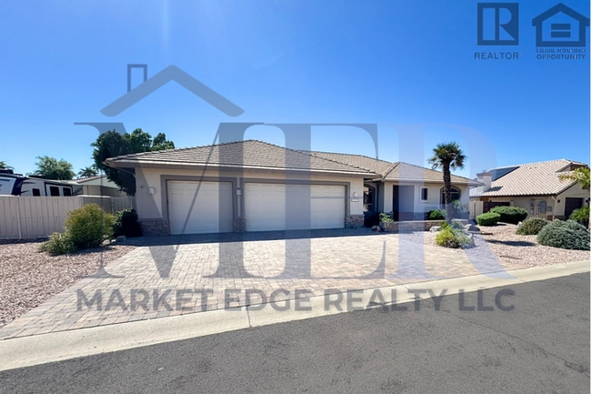 Building Photo - 4Bed/2.5Bath Furnished Home In Glendale! $...