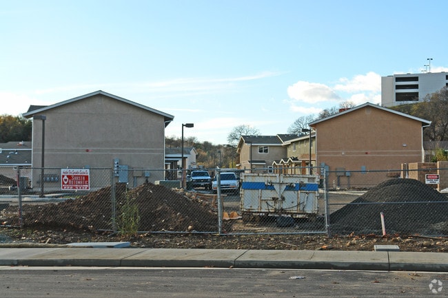 Building Photo - Linden Apartments