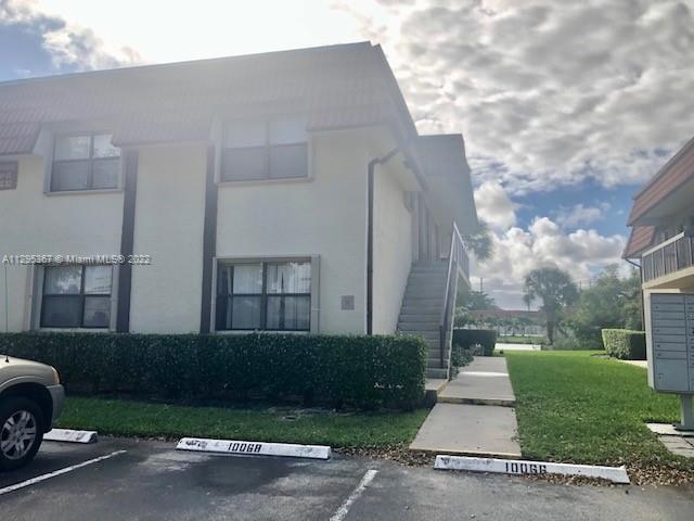 Foto principal - 10068 NW 6th St